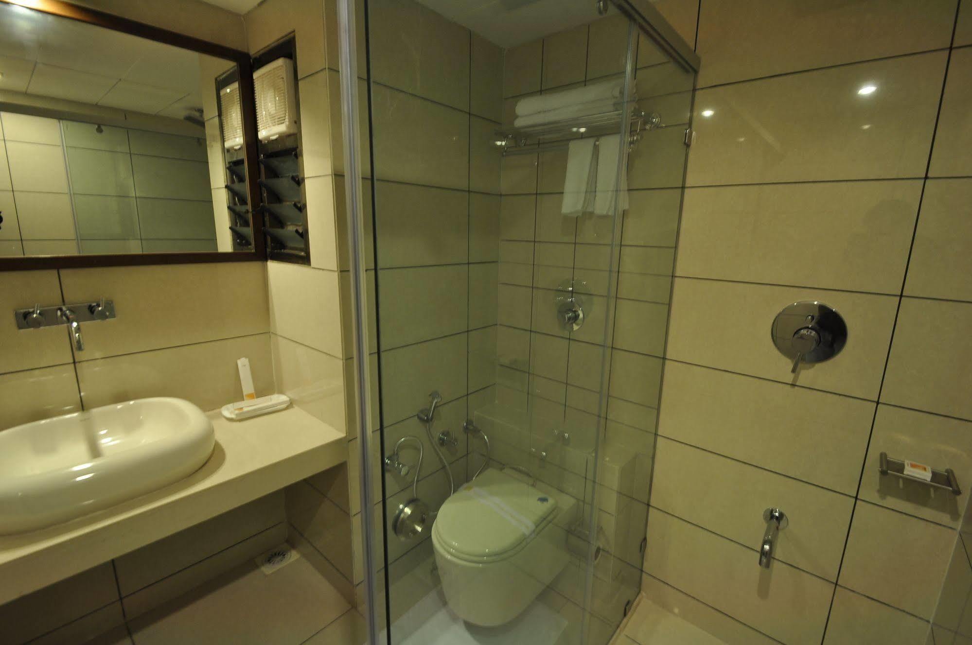 Le Grande Residency -Unmarried Couples Are Not Allowed Ahmedabad Luaran gambar