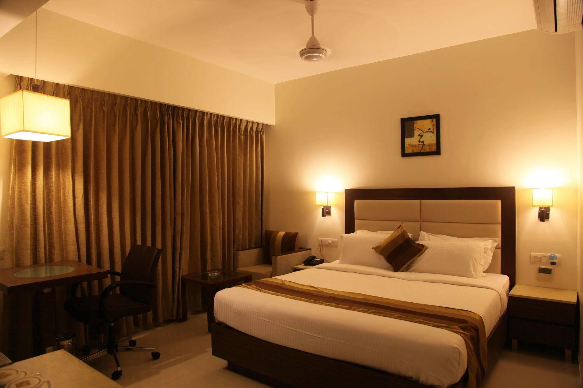 Le Grande Residency -Unmarried Couples Are Not Allowed Ahmedabad Luaran gambar